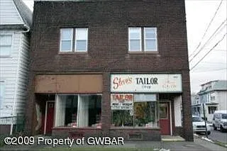 560 Carey Ave photo 1