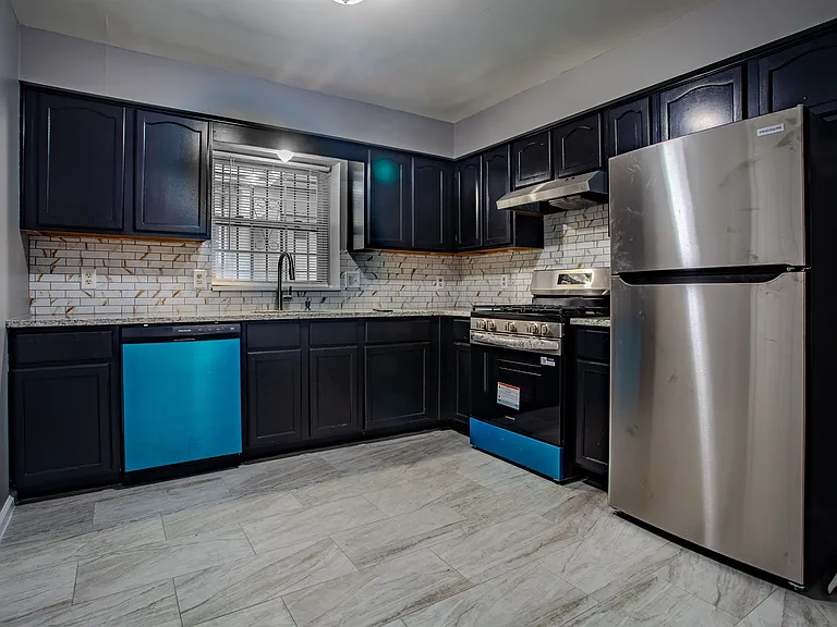 280 Jelliff Ave #1 — Photo 8