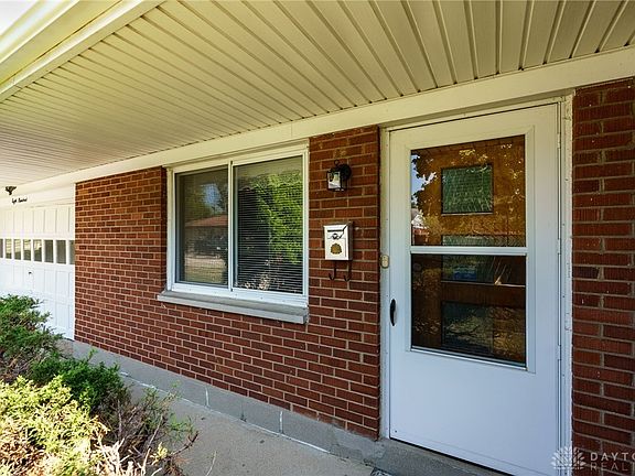4th image of 800 Fairacres Dr
