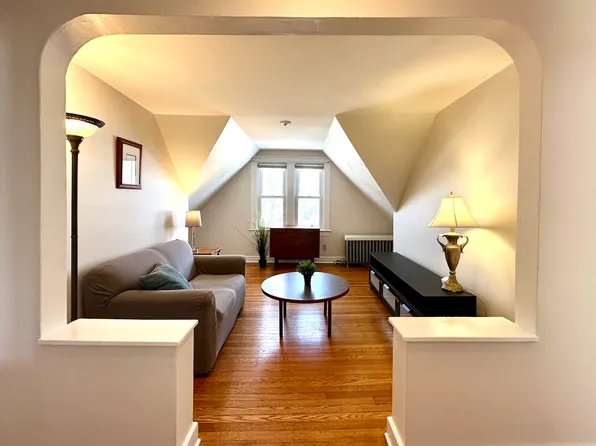 354 Humphrey St #3, New Haven, CT 06511