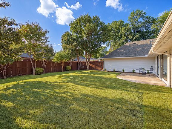2nd image of 6505 Apple Valley Pl