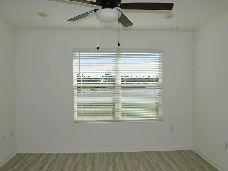 22396 Aleutian Ave — Photo 32