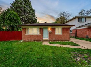 25983 Amherst St, Dearborn Heights, MI 48125