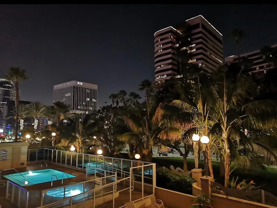 388 E Ocean Blvd
