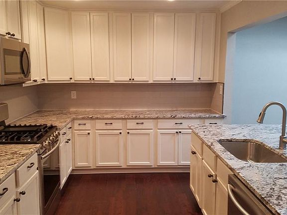 4th image of 3816 Saddlehead Dr