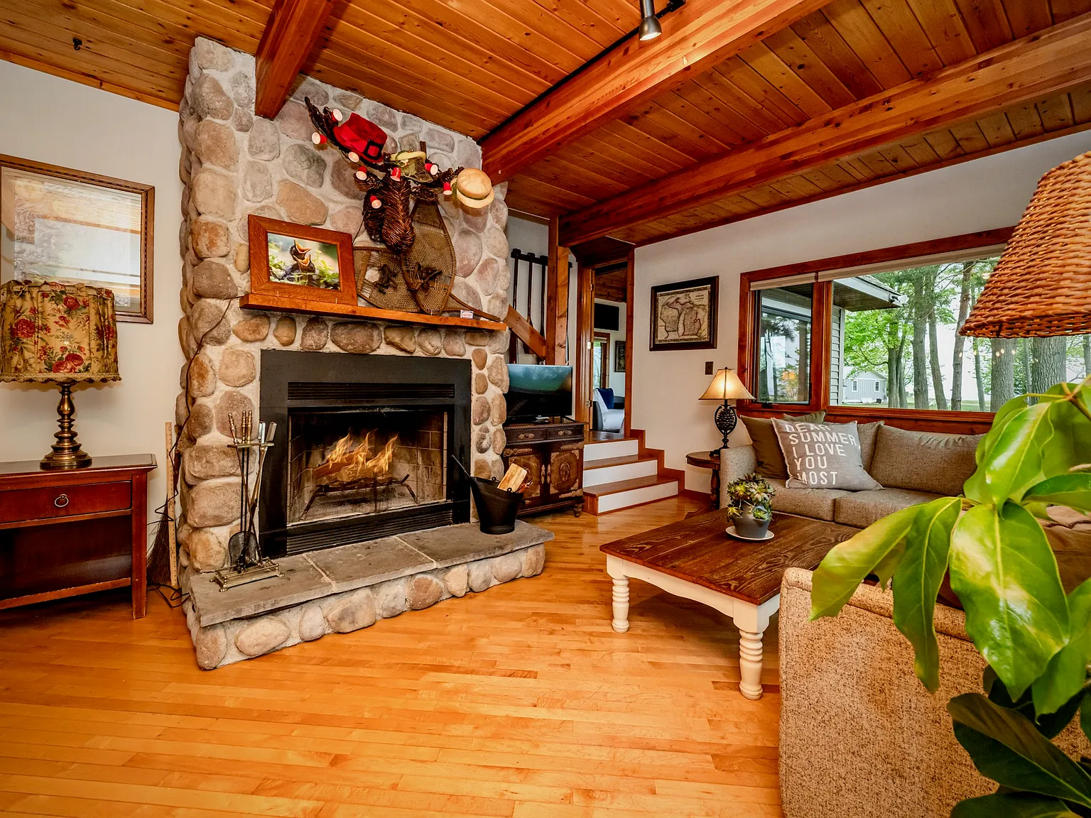 4 bed, 1800 sqft, $3,950 — Photo 4