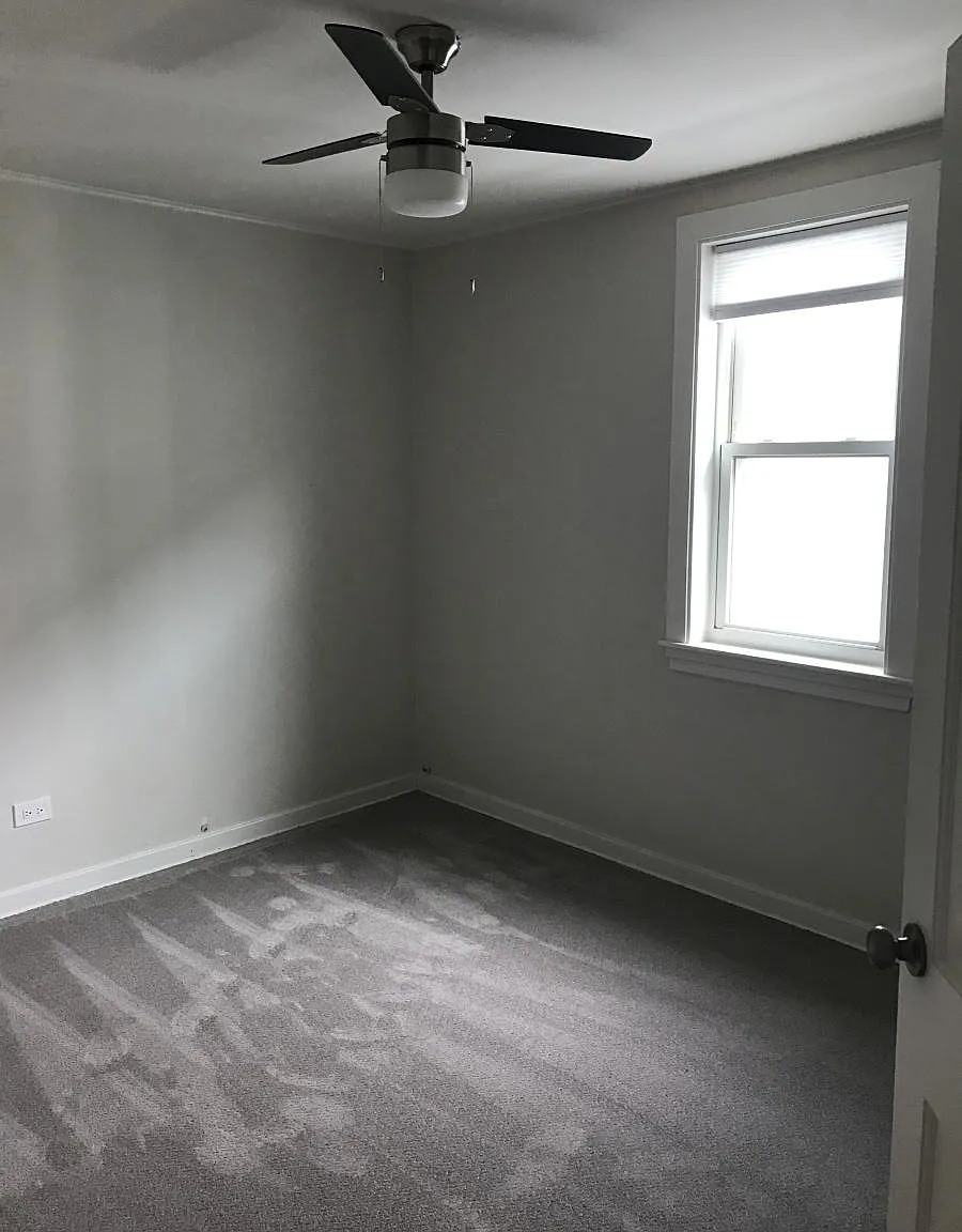 2 bed, 1034 sqft, $1,800 — Photo 2