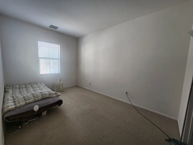 526 S Melrose St — Photo 9