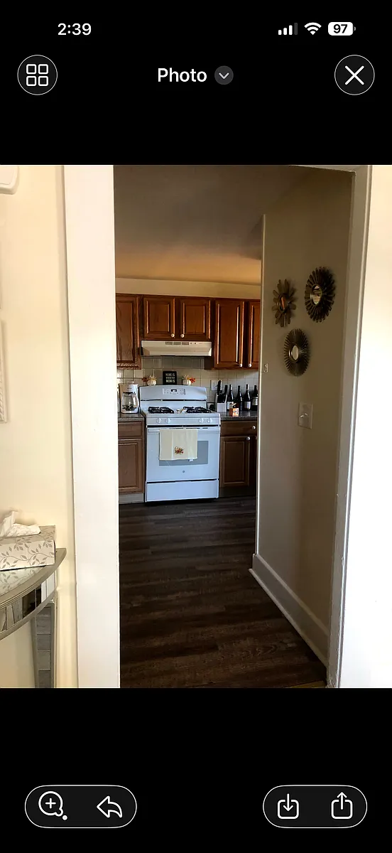 Building Photo - 52 Marlborough Ave #3