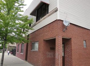 2325 S Leavitt St #2R, Chicago, IL 60608