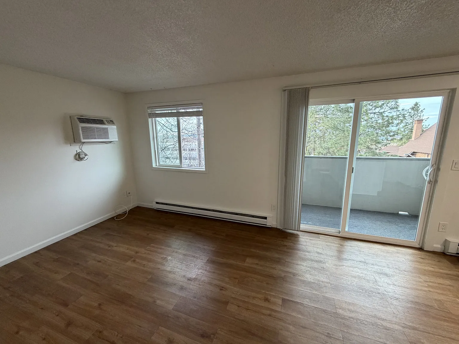 Chandler Apartments - 1 — Photo 4