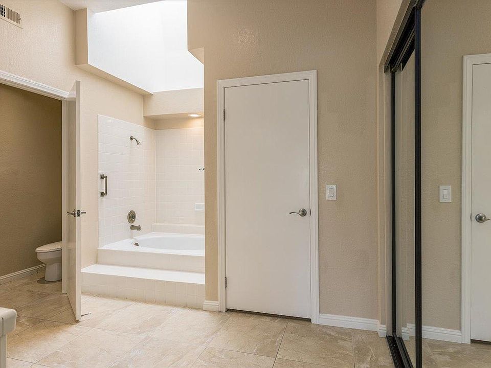 1st image of 1615 El Paseo Dr