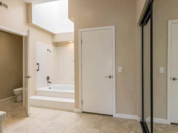 1615 El Paseo Dr, San Marcos, CA 92078