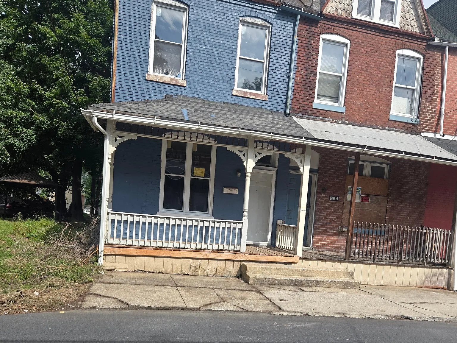 3 bed, 1.5 bath, 1381 sqft, $1,300 — Photo 1