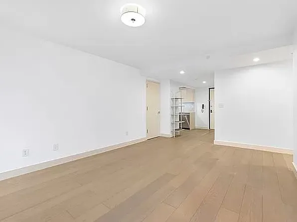 2128 Ocean Avenue image 14 of 19