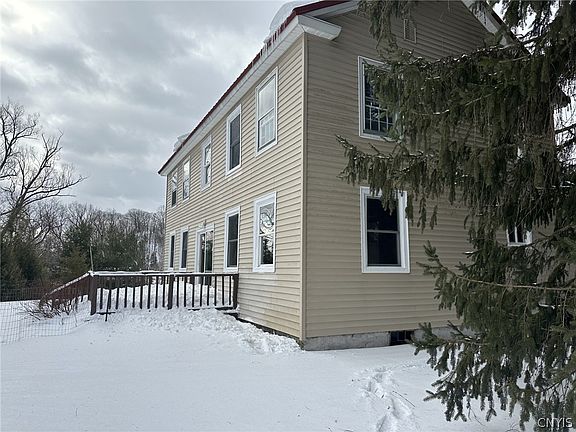 2nd image of 102 Petrie Rd