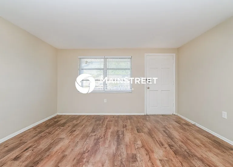 1050 Normandy Blvd — Photo 6