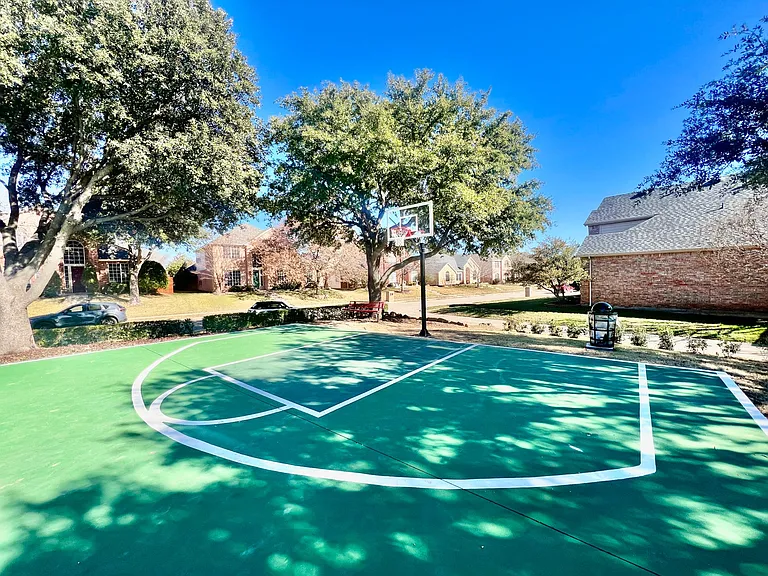 3549 Mason Dr — Photo 2