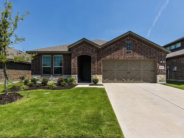 6317 Crownmere Dr — Photo 1