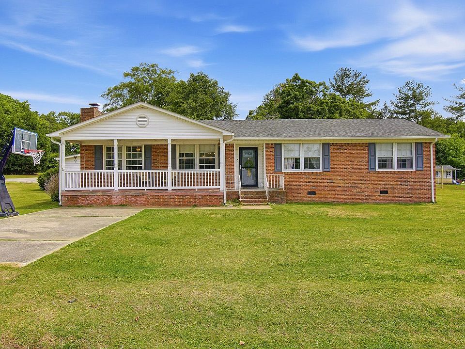 1st image of 160 Inn View Dr