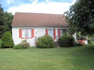 2206 S Forge Rd, Palmyra, PA 17078