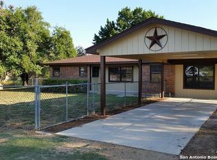 245 County Road 2518, Moore, TX 78057