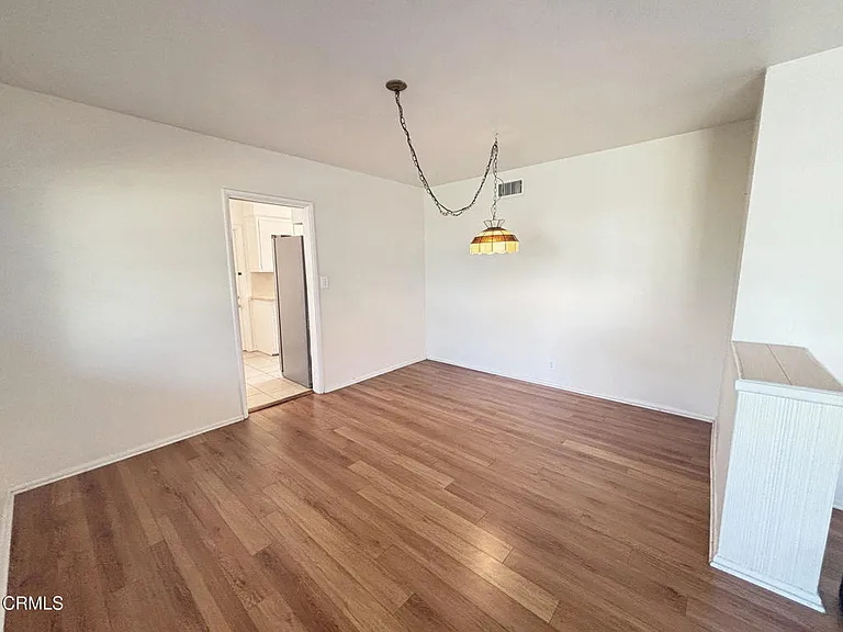 210 W Woodruff Ave — Photo 7