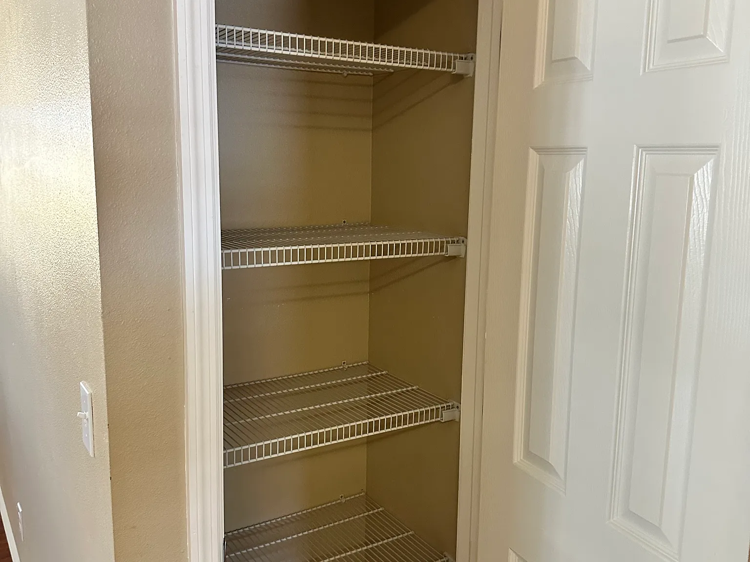 4 bed, 1545 sqft, $2,900 — Photo 3