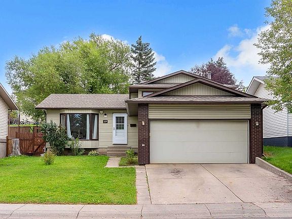 3rd image of 139 W Whitlock Close NE