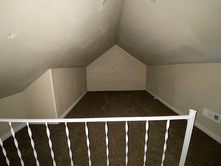 6309 Miller Rd — Photo 11