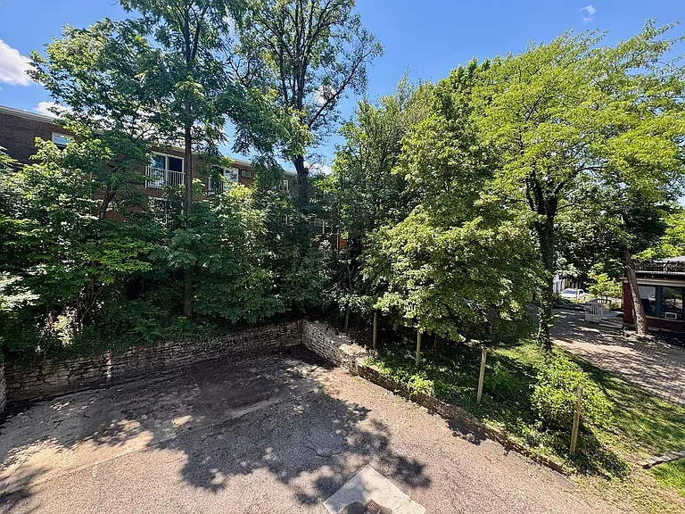 211 Loraine Ave — Photo 30
