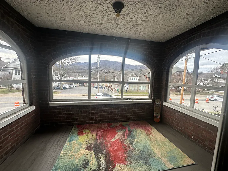 152 Walnut St — Photo 15