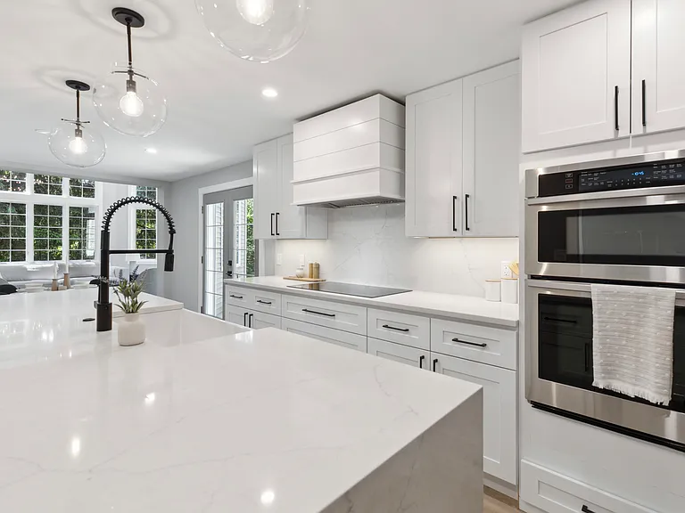 1110 W Valley Rd — Photo 23