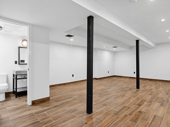 3rd image of 1113 Greene Ave #1
