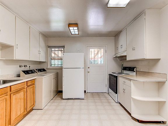 5th image of 2340 S Knox Ct