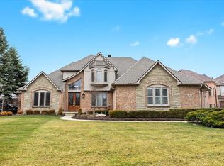 10800 Lighthouse Point, South Lyon, MI 48178