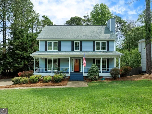 4994 Willow Creek Dr, Woodstock, GA 30188