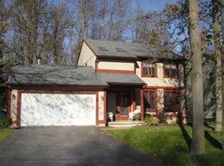 160 Bramblewood Ln, East Amherst, NY 14051