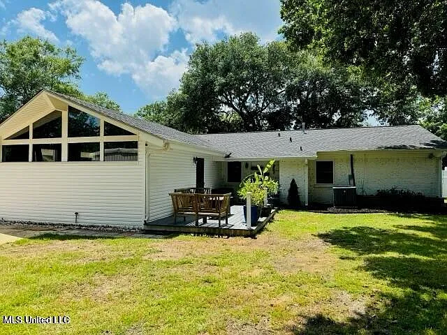 512 Halstead Rd — Photo 5