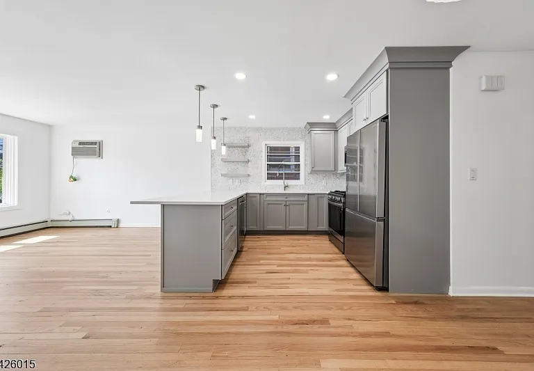7807 Park Ave — Photo 3