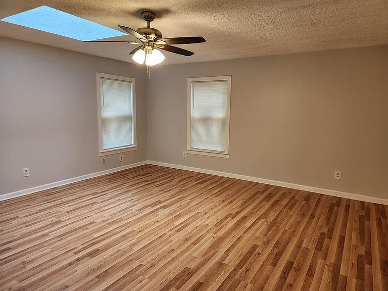 7188 Pleasant Ridge Rd — Photo 15