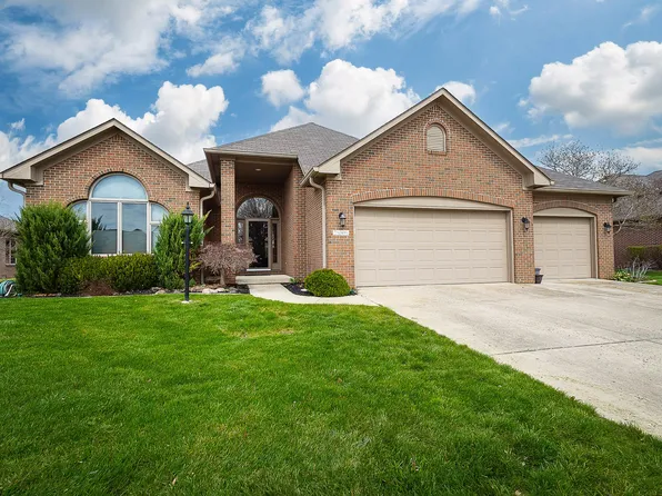 72 Augusta Dr, Brownsburg, IN 46112