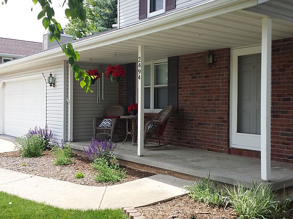 2nd image of 2494 Golden Meadow Dr