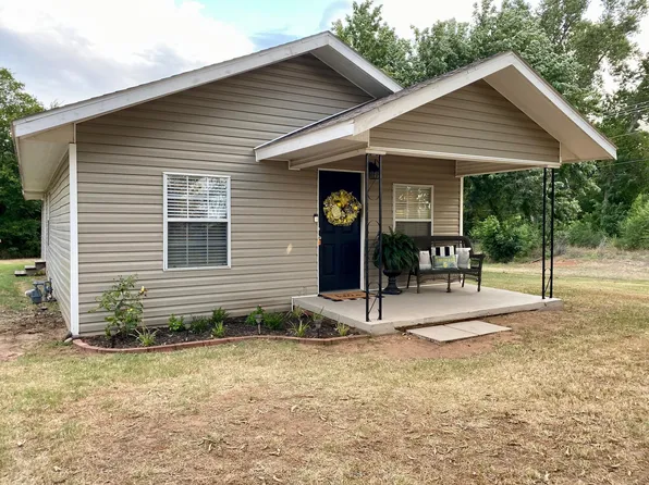 202 E Arapahoe St, Marlow, OK 73055