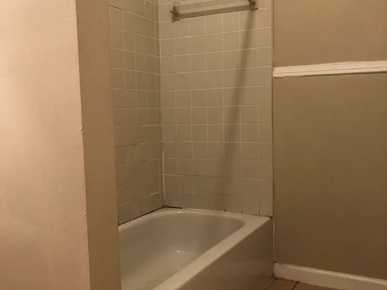 216 S Cedar Ave #5 — Photo 6