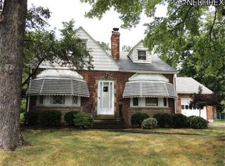 9908 Snow Rd, Parma, OH 44130