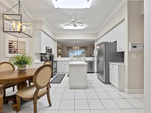 5th image of 677 Vintage Reserve CIR #12A