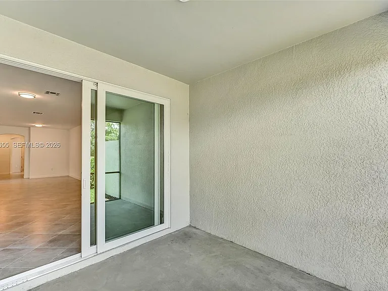 20545 Hazelnut Ct S — Photo 11