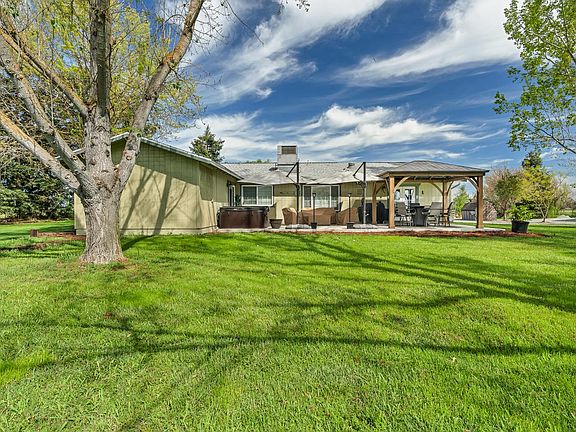 5th image of 12354 Hobday Rd