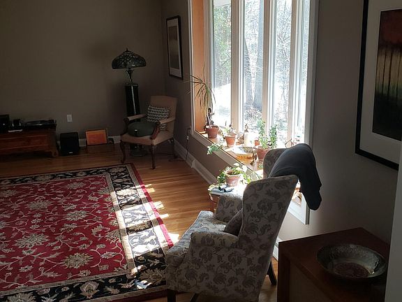 4th image of 4 N Cliffe Dr
